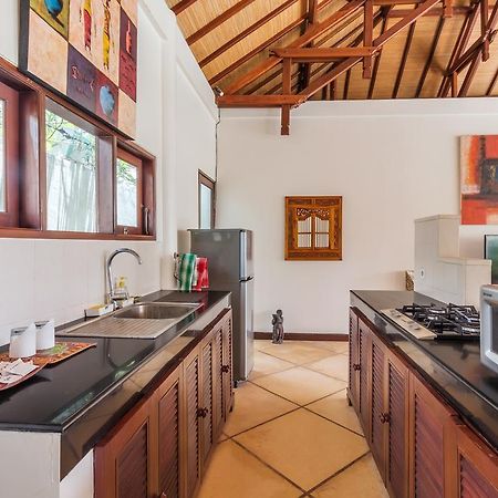 Villa Mojo Gili Meno Exterior photo